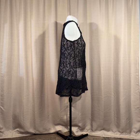 Wallflower | Black Lace Swim Coverup | XL - Picture 7 of 9